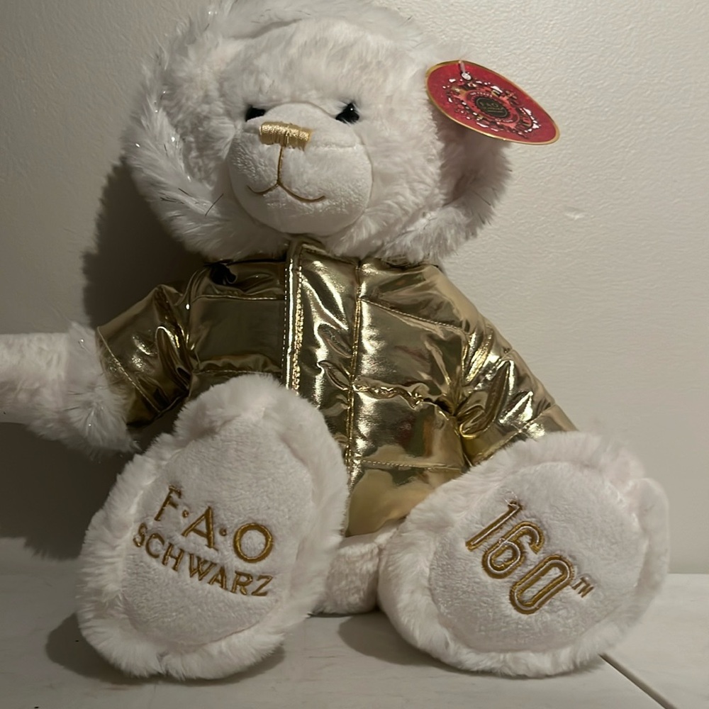 Fao Schwartz 160th anniversary bear nwt